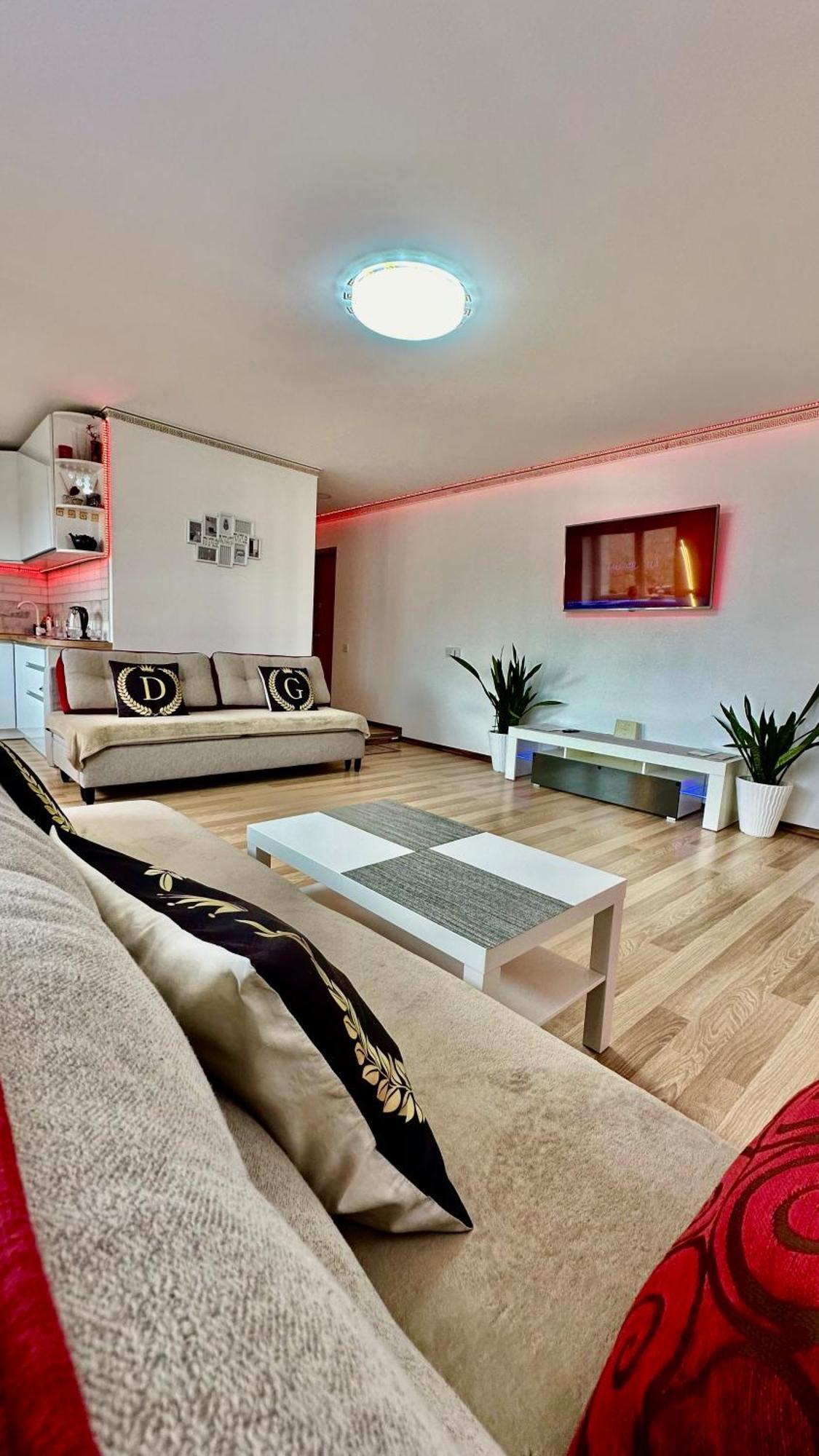 NeriesApartment No.2 Bedrooms Modern Suite In Centrum Palanga Buitenkant foto