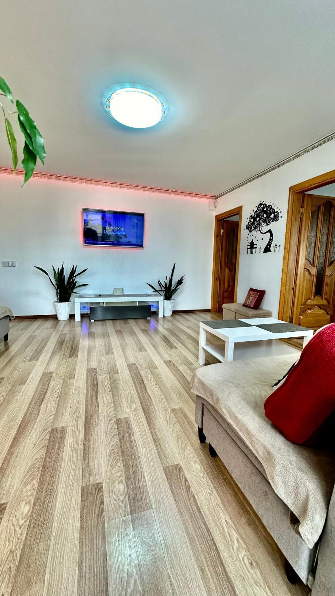 NeriesApartment No.2 Bedrooms Modern Suite In Centrum Palanga Buitenkant foto